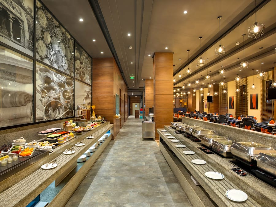 Daily buffet breakfast (INR 450 per person)