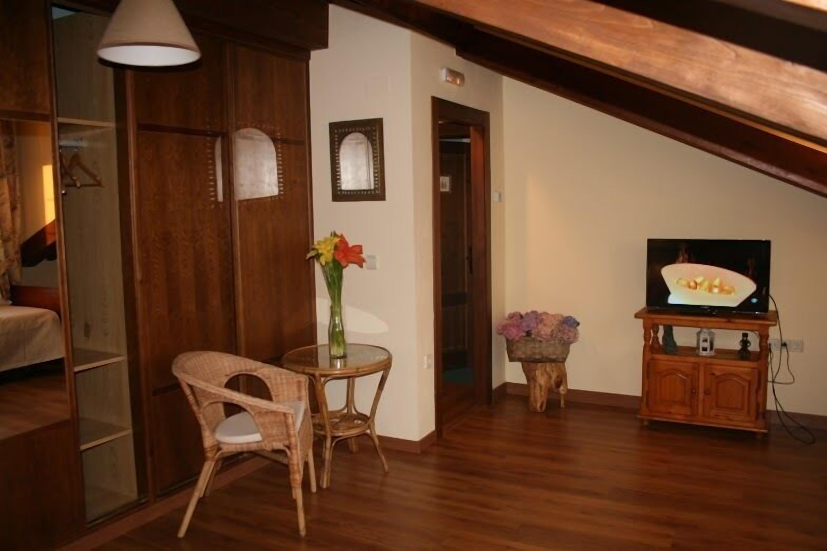 Photo - El Quesar de Gamoneo