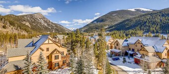 A pie de las pistas Penthouse - Red Hawk 4 habitaciones / 4 baños condominio recientemente renovado