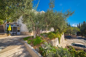 Garden - Apartment Stipan (Brela)