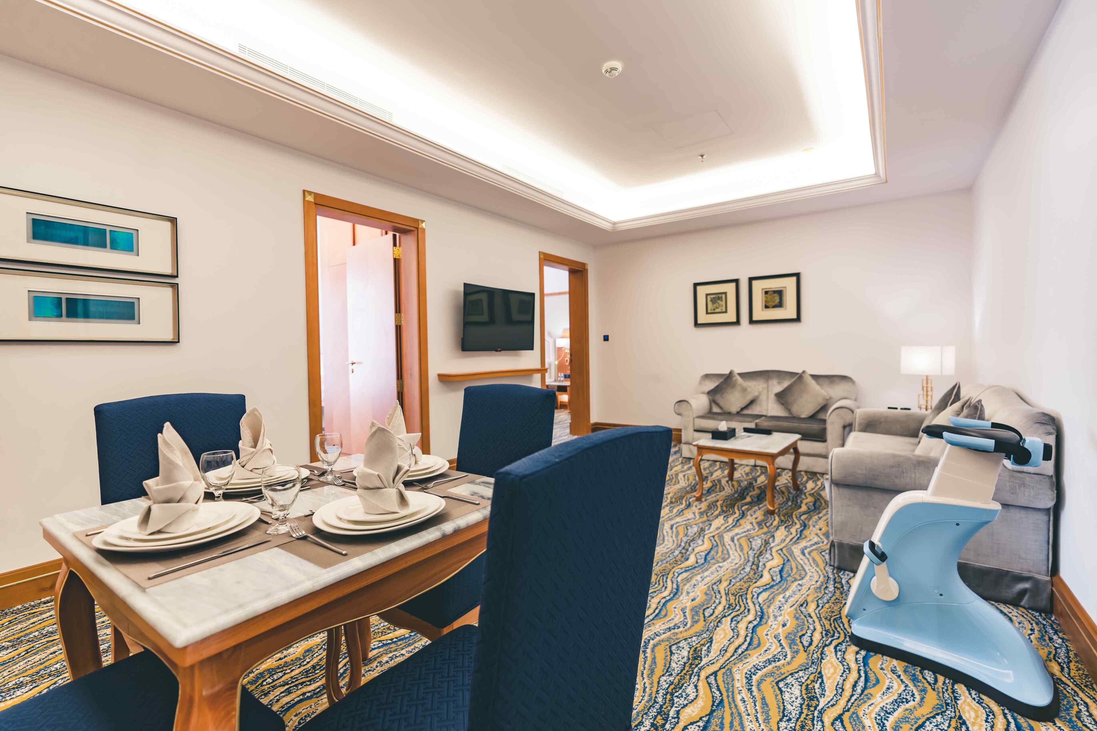 executive suite | 2 bedrooms, free minibar items, in-room safe, individually decorated