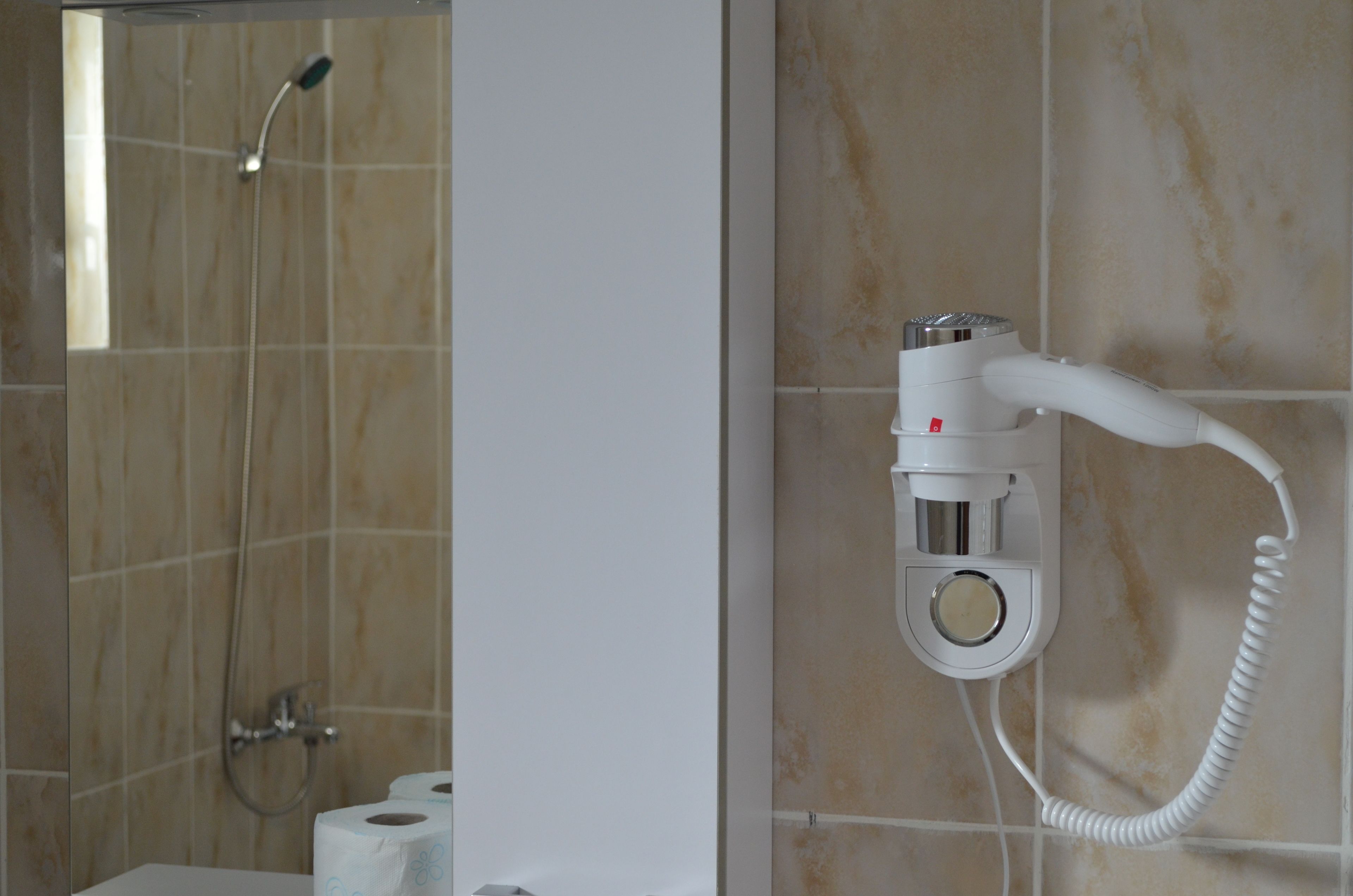 Signature Apartment, 1 Bedroom | Bathroom | Bathtub, deep-soaking bathtub, free toiletries, hair dryer