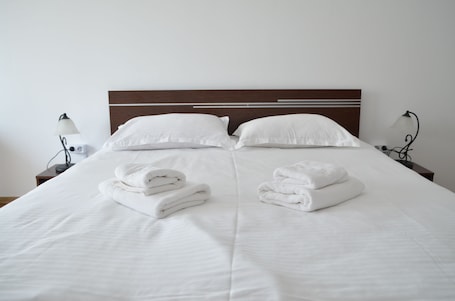 Traditional Apartment, 1 Bedroom | 1 bedroom, Egyptian cotton sheets, premium bedding, down comforters. Alexys Residence 5