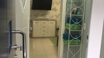 Design-Apartment | Individuell eingerichtet, Bügeleisen/Bügelbrett, kostenlose Babybetten