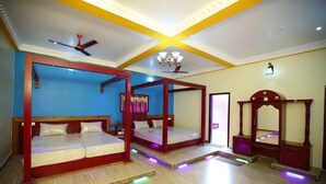 Exclusive Suite, 1 King Bed, Smoking | Blackout curtains, individually decorated, individually furnished - jjresidency (Uthamapalayam)