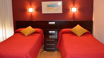 Superior Twin Room | Down comforters, desk, WiFi (free), individually decorated