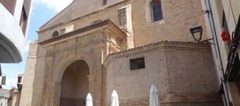 勒楚格羅青年旅舍