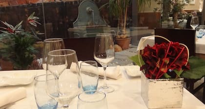 Hostal El Lechuguero