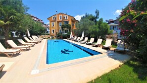 Outdoor pool - Deniz Apart Two Bedrooms (Datça)
