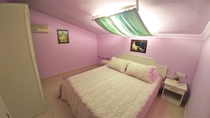 Appartement, 2 chambres, non-fumeurs | 2 chambres, bureau, fer et planche à repasser, draps fournis