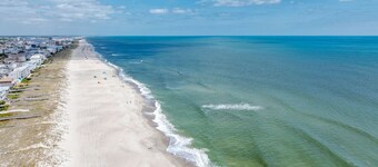 Family Ocean-View Retreat 4BR/3BA, Like Home!