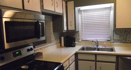 Perfect for MASTERS. 2BR, 2 1/2BA
