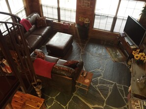 TV, fireplace, DVD player