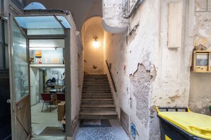 Front of property - Monteoliveto Modern Flat by Wonderful Italy (Naples)