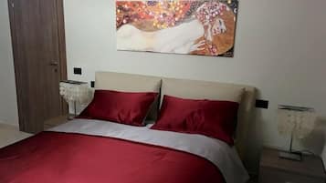 Deluxe-Doppelzimmer | Schreibtisch, schallisolierte Zimmer, kostenloses WLAN, BettwÀsche