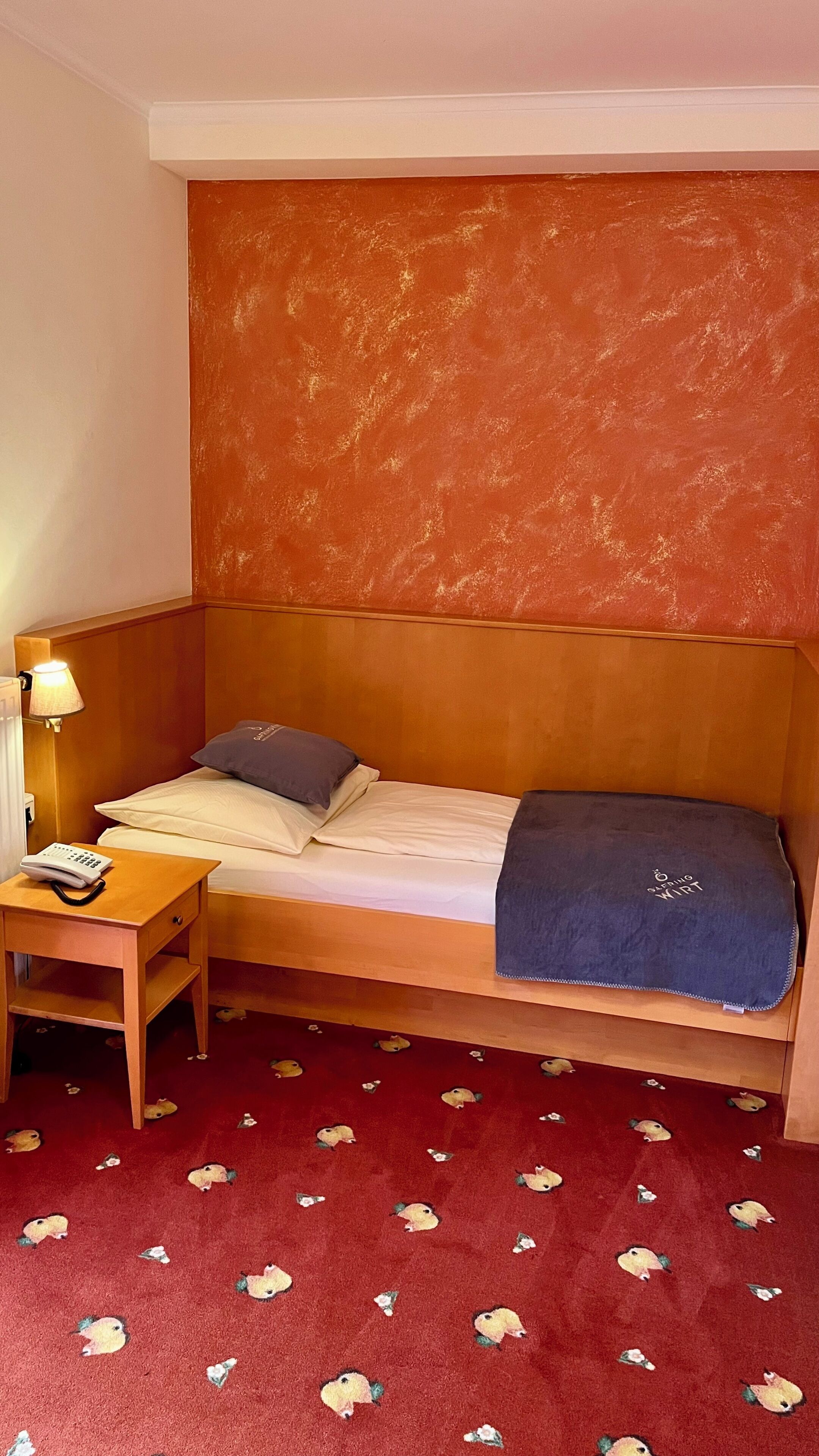 Comfort Single Room | In-room safe, desk, iron/ironing board, free WiFi