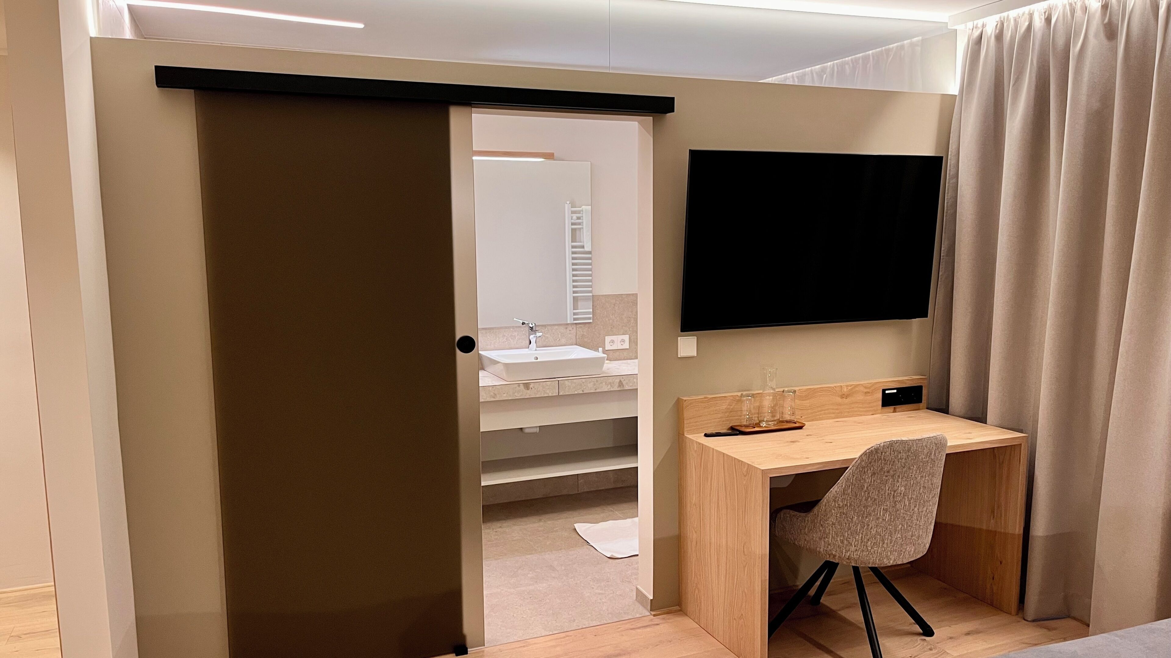 Superior Double or Twin Room | Television