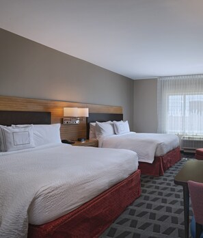 Desk, laptop workspace, iron/ironing board, rollaway beds - TownePlace Suites by Marriott Dallas DFW Airport North/Irving (Irving)