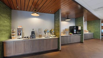 Petit déjeuner continental compris tous les jours