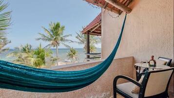 Panoramic Studio Suite, Multiple Beds, Kitchen, Ocean View (Hammock Heaven) | Balcony