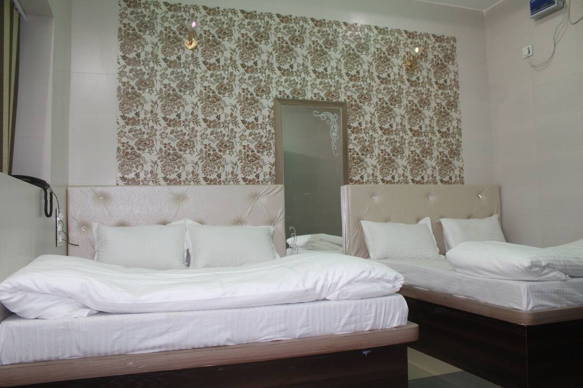 1 bedroom, soundproofing