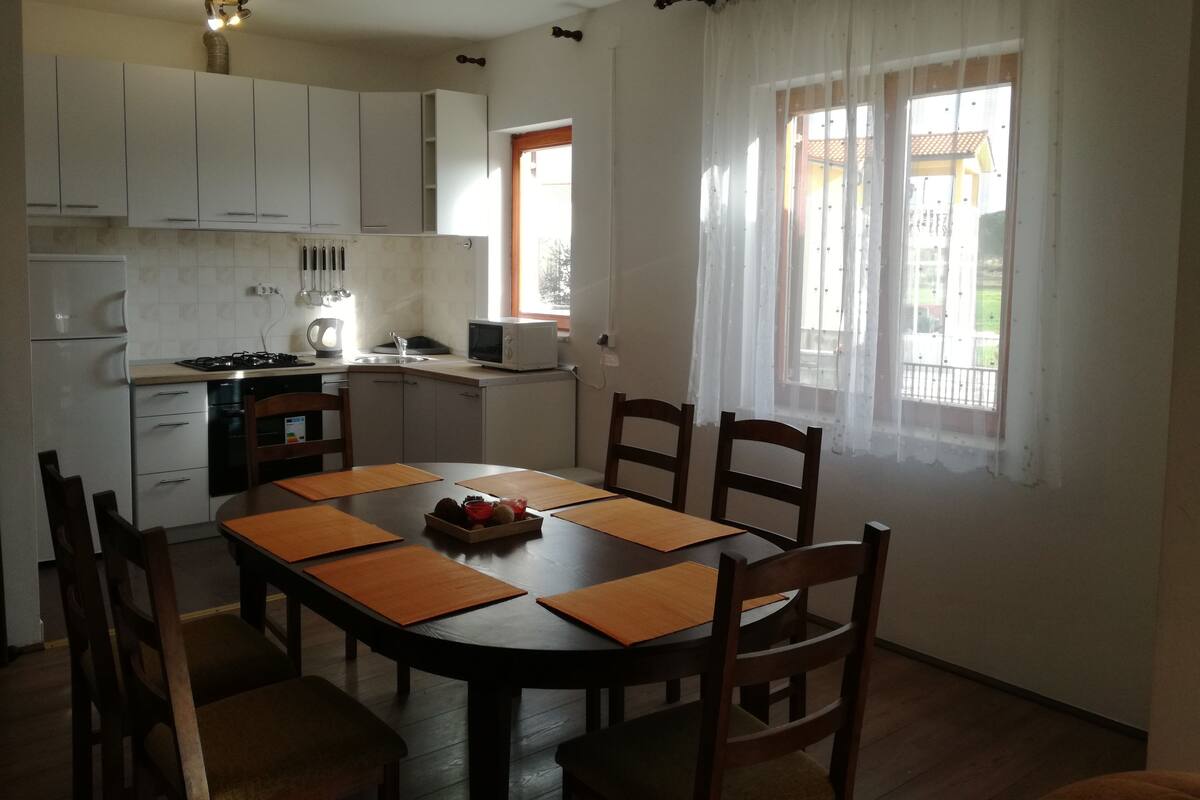 2 bedrooms, premium bedding, desk, soundproofing