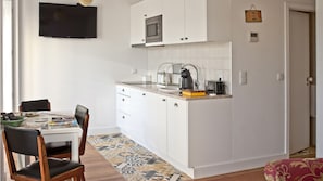 Apartment, Balcony (Rossio) | Private kitchen