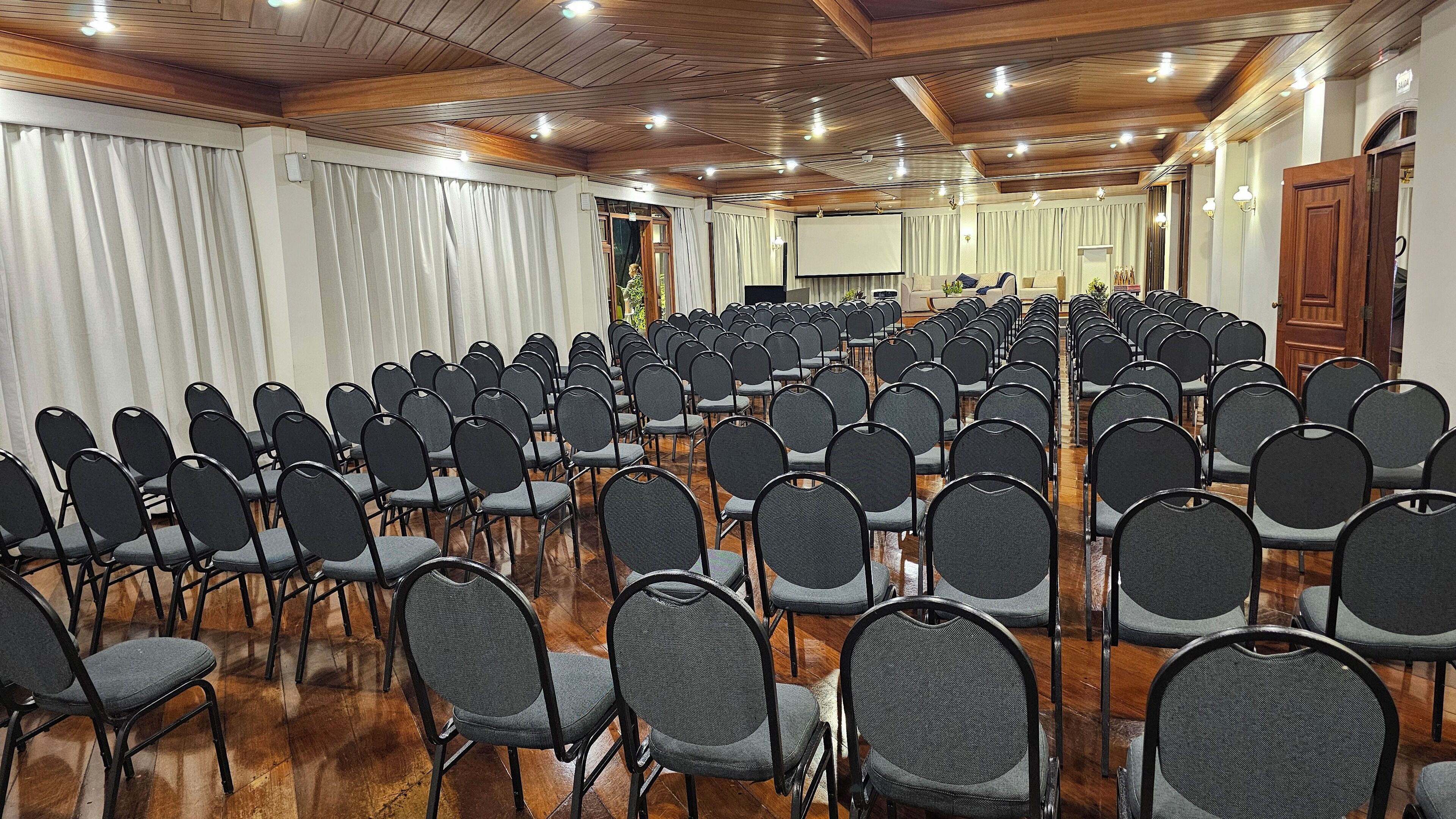banquet hall