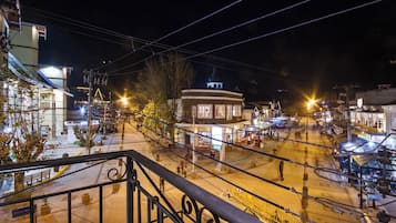 Premium duplo, com sacada, com vista | 客房内保险箱、隔音、旅行婴儿床、免费 WiFi