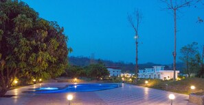 Outdoor pool, open 8:00 AM to 7:30 PM, pool loungers