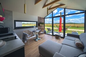 In-room safe, blackout drapes, soundproofing, iron/ironing board - Hotel Pałac Alexandrinum (gmina Poswietne)