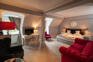 In-room safe, blackout drapes, soundproofing, iron/ironing board - Hotel Pałac Alexandrinum (gmina Poswietne)