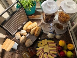 Free daily continental breakfast