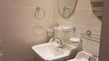 Banyo lavabosu