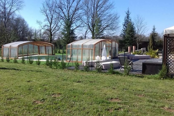 Seasonal outdoor pool, open 10:00 AM to 9:00 PM, sun loungers