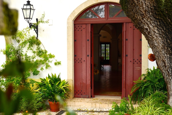 Fachada de la propiedad