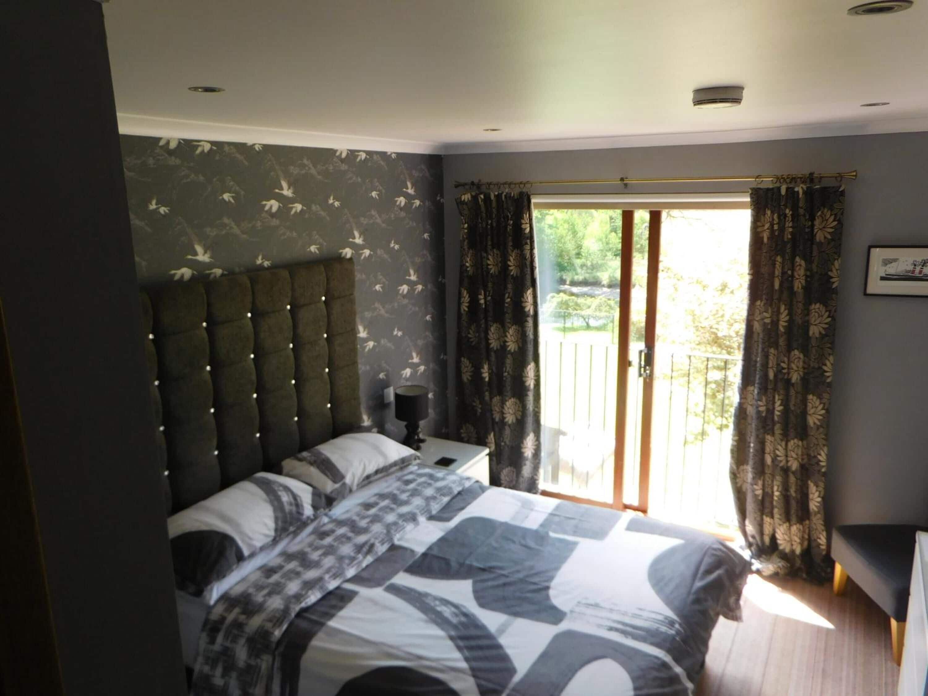 King Room | Egyptian cotton sheets, individually decorated, individually furnished