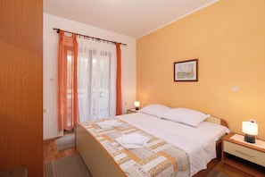 Apartament familiar | Cortines opaques, planxa i posts de planxar i wifi gratuïta 