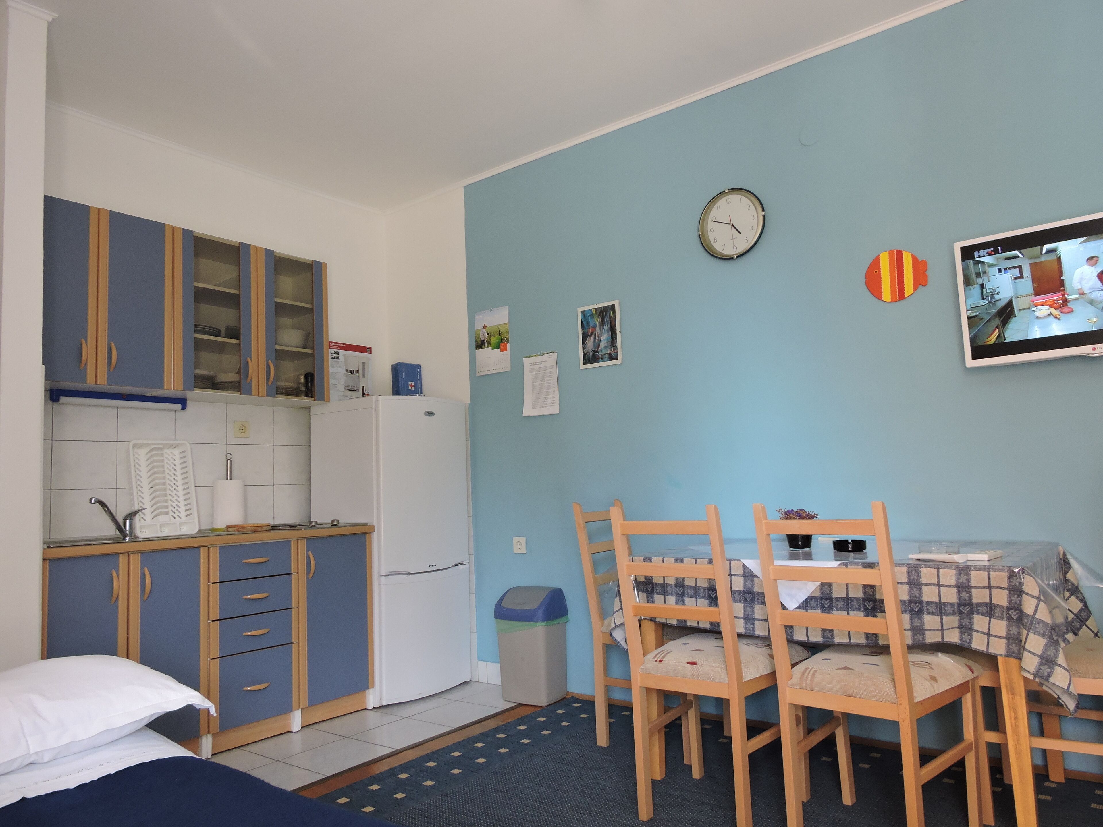 Apartamento standard | Cozinha privada | Geladeira grande, cooktop, chaleira elétrica, torradeira