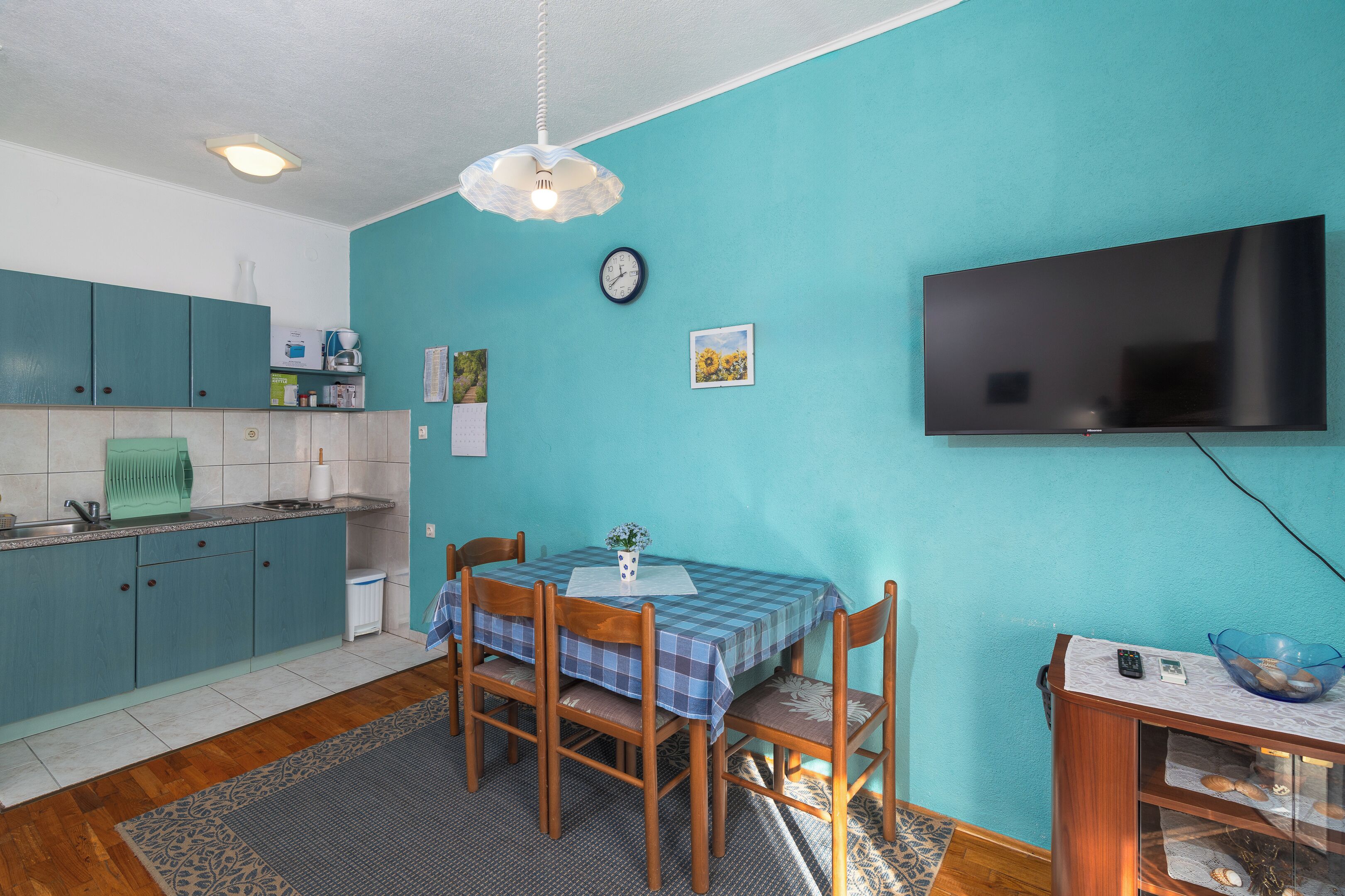 Apartemen Comfort, pemandangan kebun | Ruang makan
