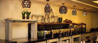 Central Hotel- Ridge