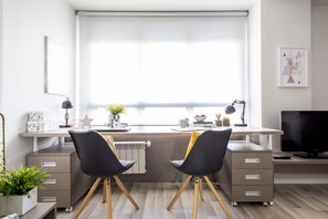 Centre d’affaires dans la chambre
