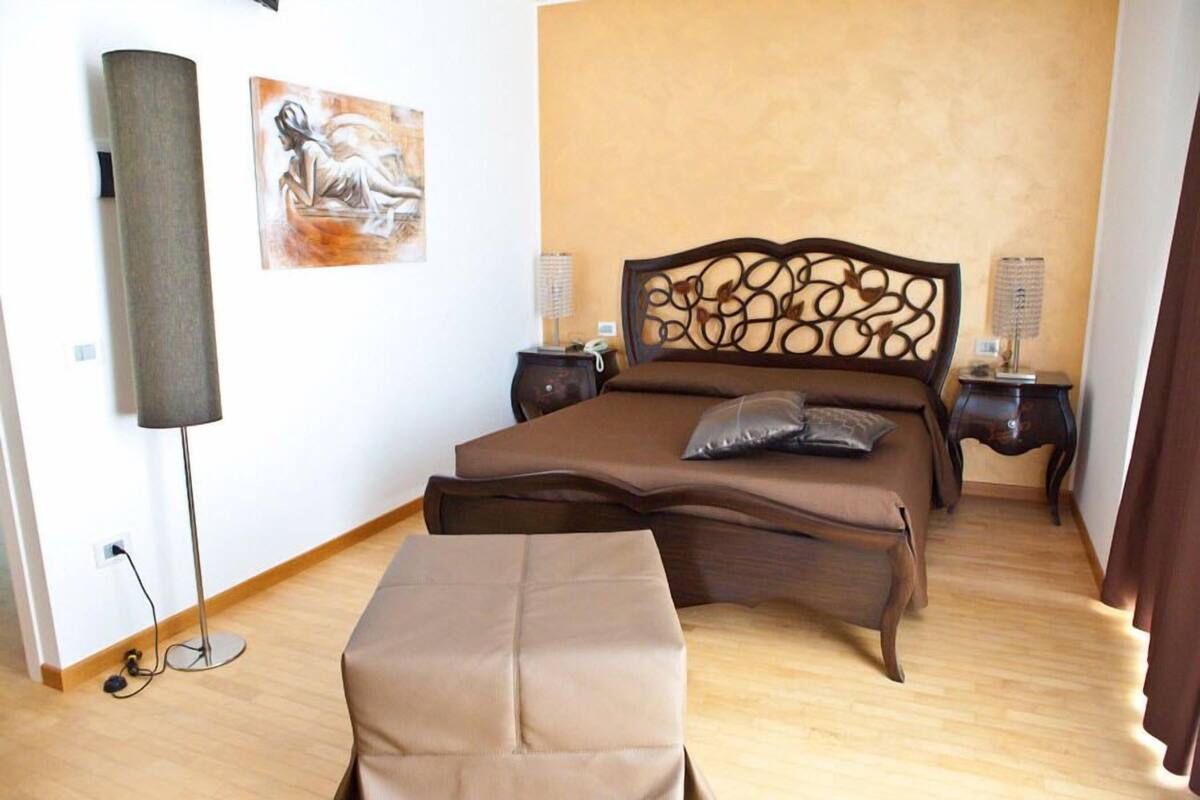 Habitación doble, balcón, vista al mar | Ropa de cama de alta calidad y camas con efecto memoria