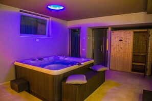 Bồn tắm thủy lực