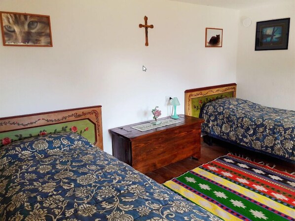 双床房 (Sole) | 折叠床/加床（额外收费）、床单