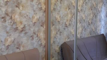 Apartment | Wohnbereich | Flachbildfernseher