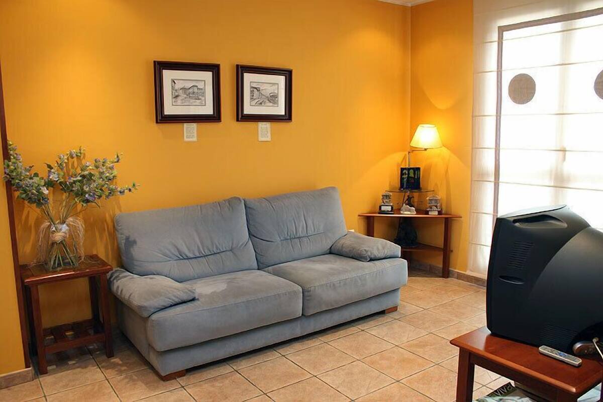 ستائر تعتيم وأسرّة أطفال/رضّع (مجانًا) وأسرّة قابلة للطي وواي فاي مجانًا