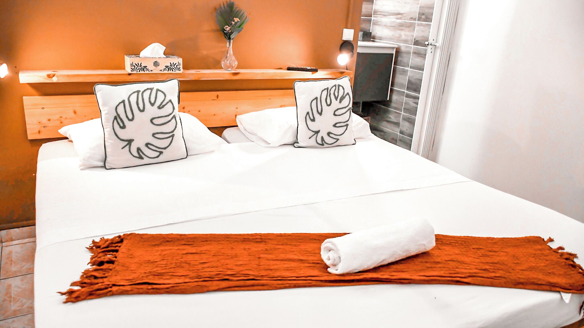 Standard Double or Twin Room, Multiple Beds, Non Smoking, Mountain View | Blackout drapes, iron/ironing board, cribs/infant beds, rollaway beds