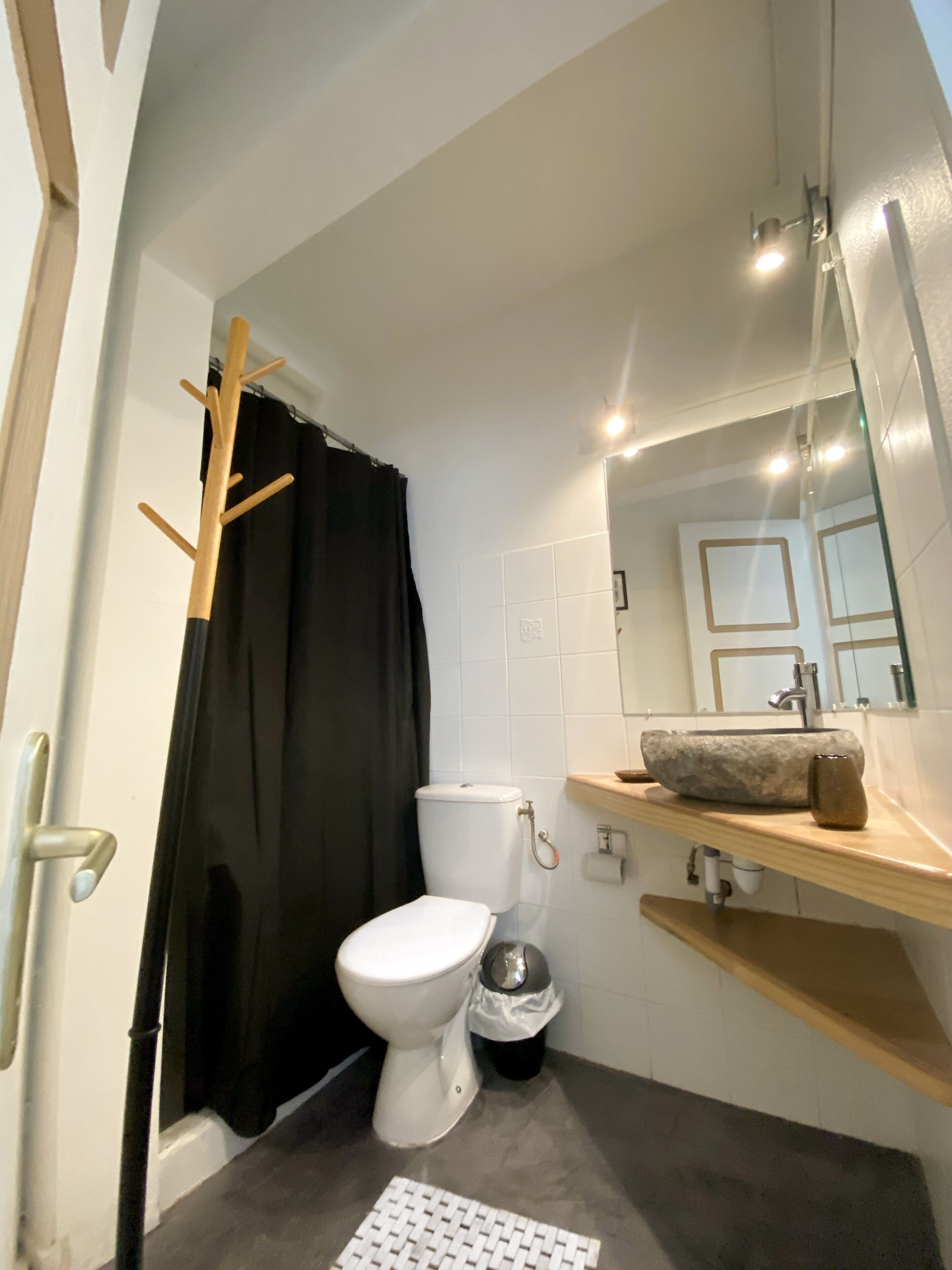 family studio, 2 queen beds, non smoking, garden view | bathroom | shower, free toiletries, towels