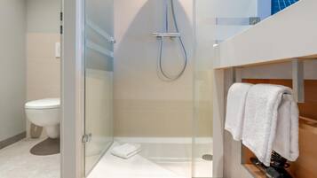 Dusche, Regendusche, kostenlose Toilettenartikel, Haartrockner